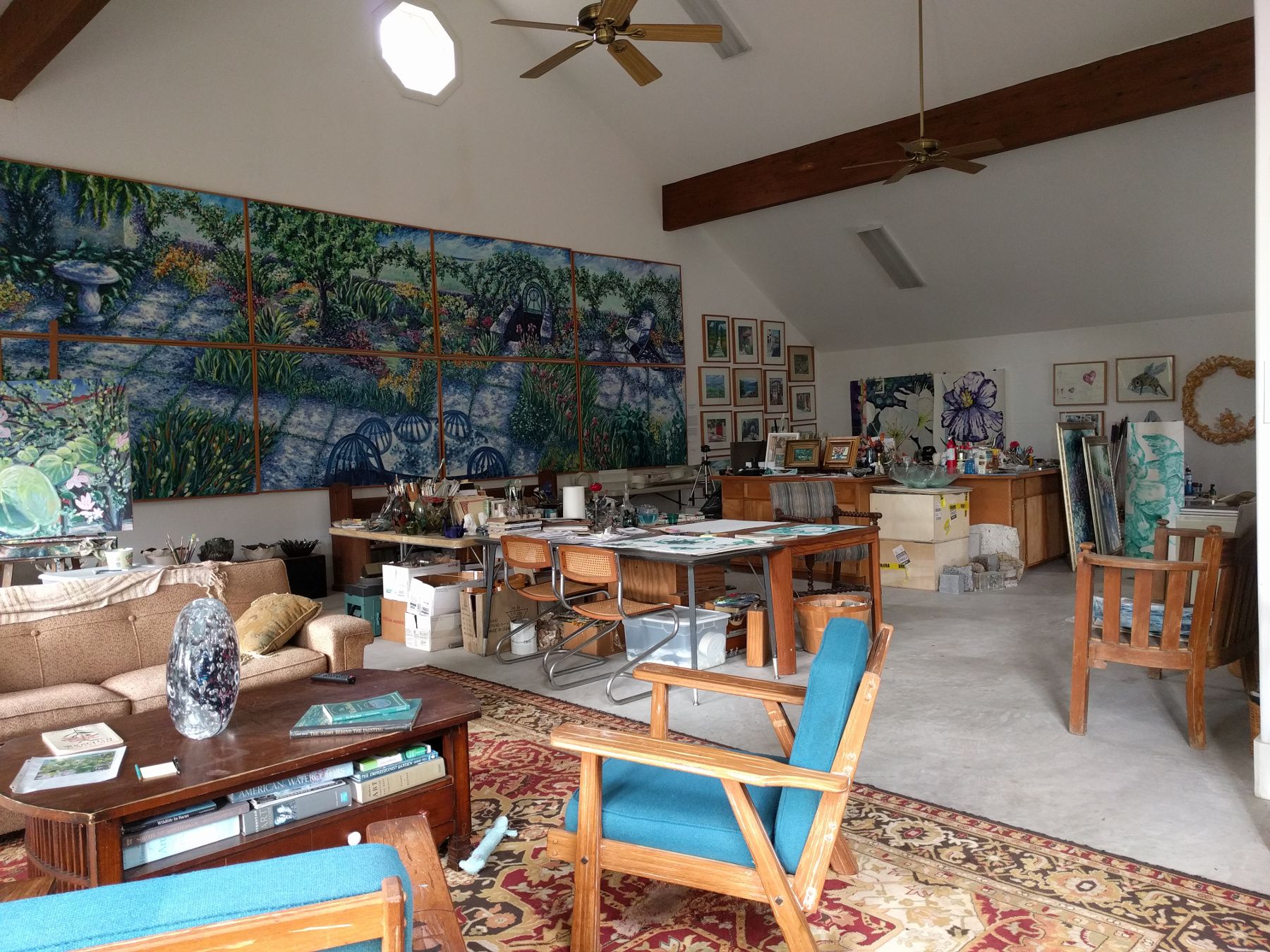 Studio I inside photo 1