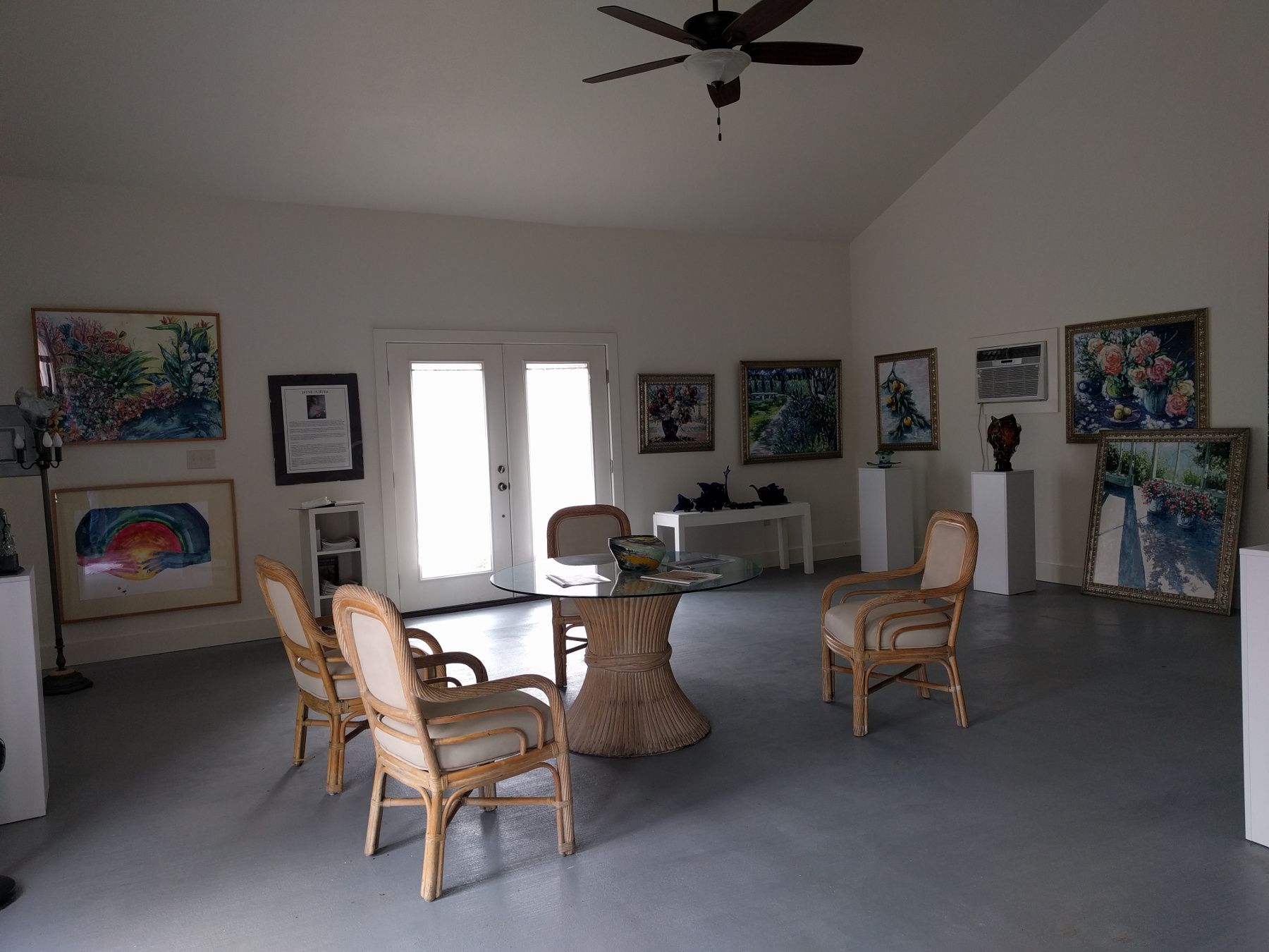 Studio II inside photo 1