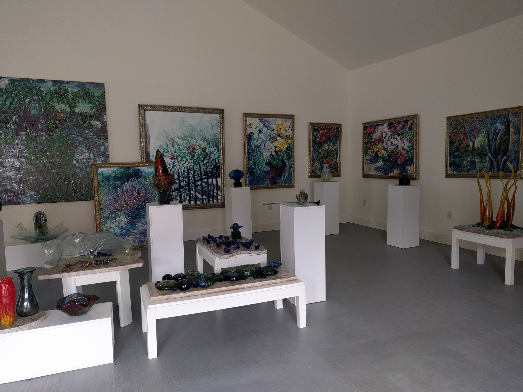 Studio II inside photo 2